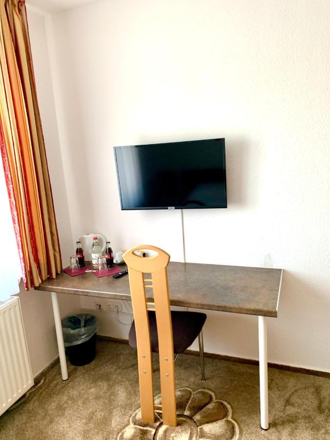 Dua Hotel Wennigsen Exteriör bild